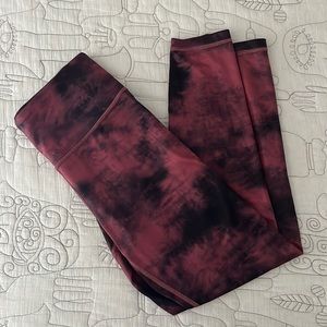Athleta Elation 7/8 Tight - burgundy black tie dye - Size Small